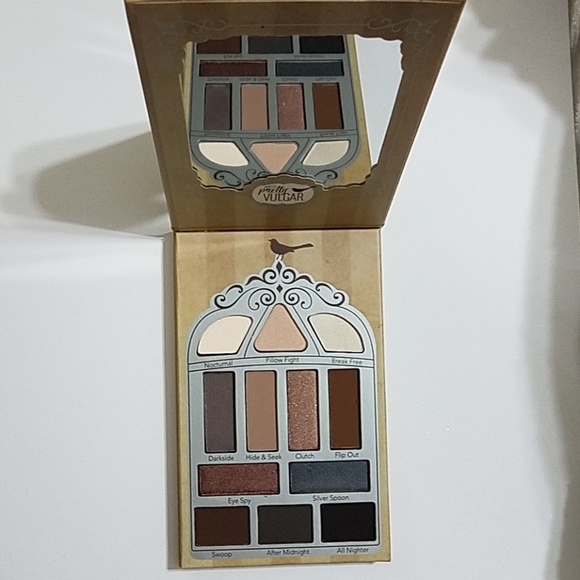 NIGHTINGALE SMOKEY EYESHADOW PALETTE - Picture 2 of 7